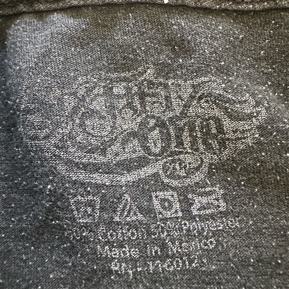 Men’s Pre Own As Is Size XL Vintage foo Fighters Shirt  eagle - Picture 4 of 4